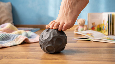 MUFFIK Sensory Ball - Meteor in use